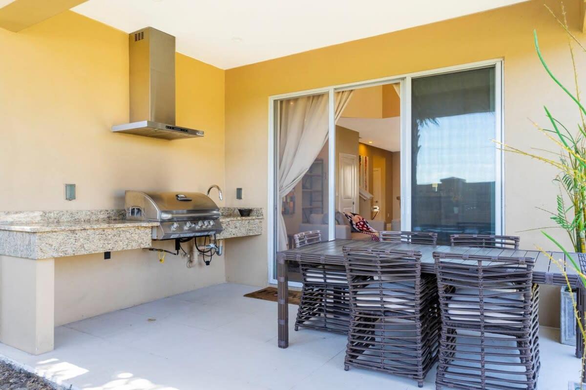 Hébergement de vacances Stunning 4 Bd Close To @ Magic Village 3247 *